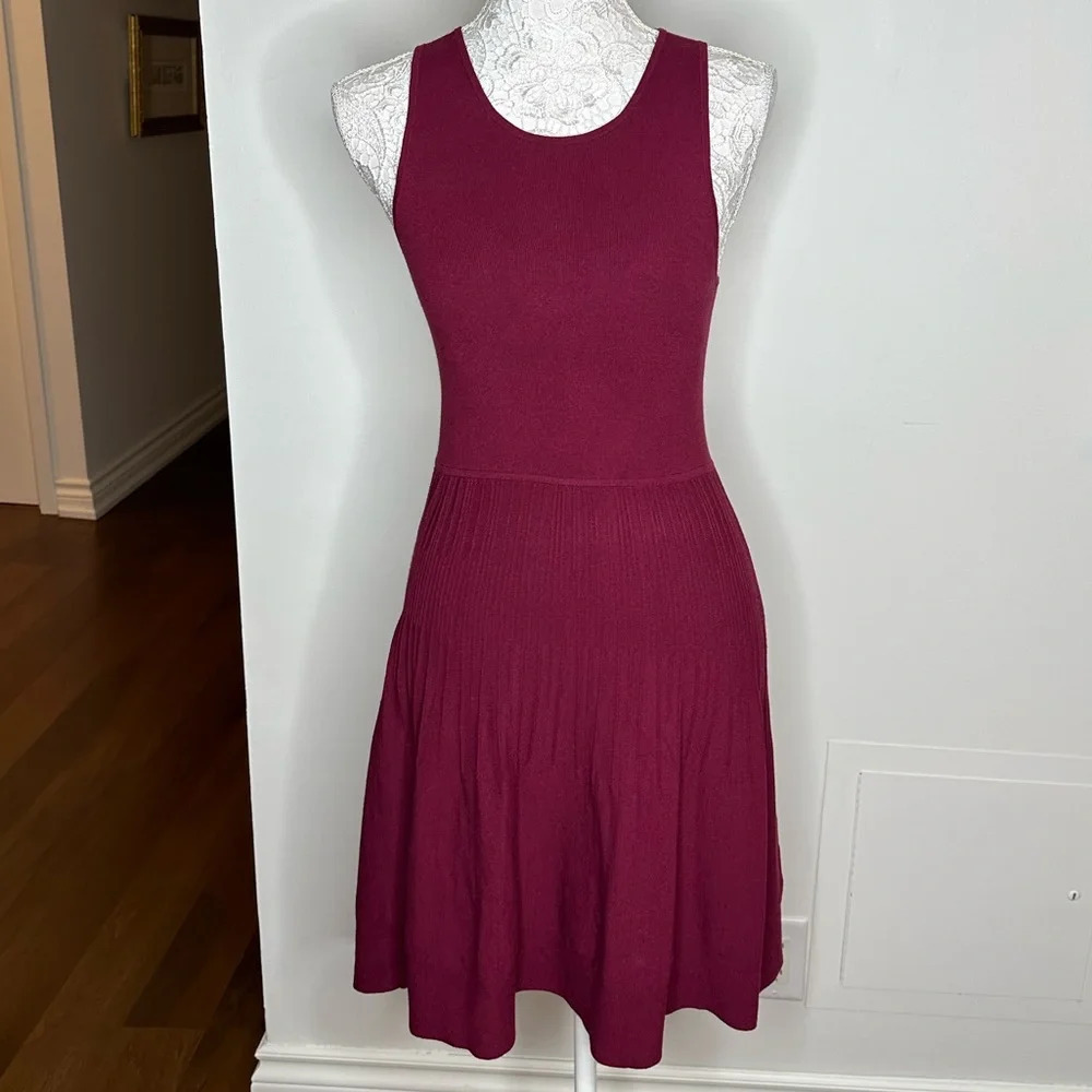 Club Monaco Sleeveless High Neck Dress Az. S